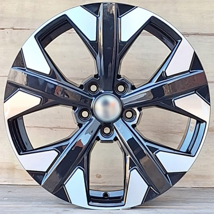 Viper 5X114,3 R18 7,5 ET45 YF5699 BFM